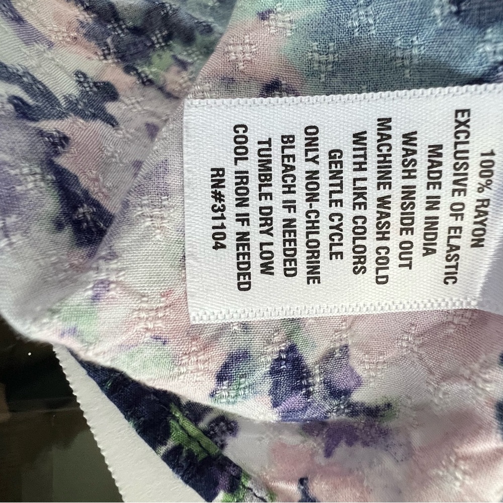 Crown & Ivy Multicolor Floral Blouse PXL EUC - Picture 5 of 5